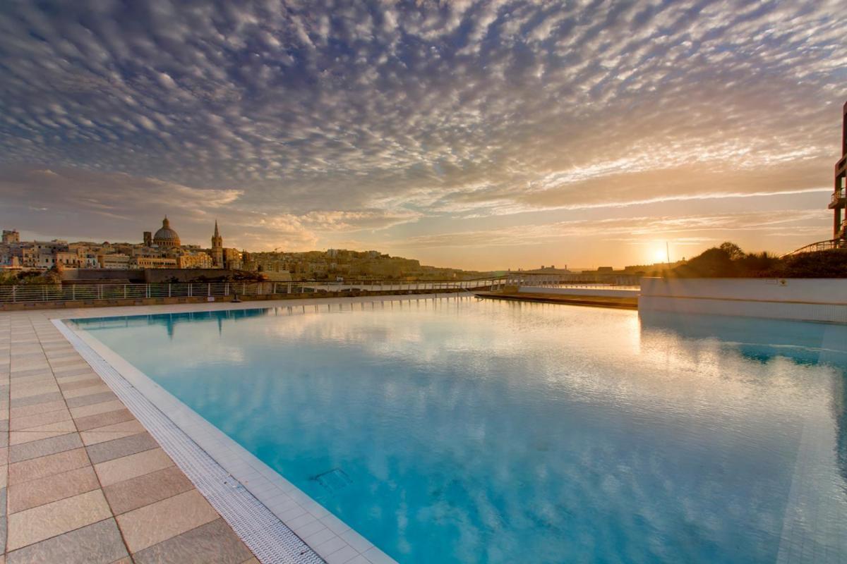 Super Luxury Apartment In Tigne Point, Amazing Sea Views Сліма Екстер'єр фото